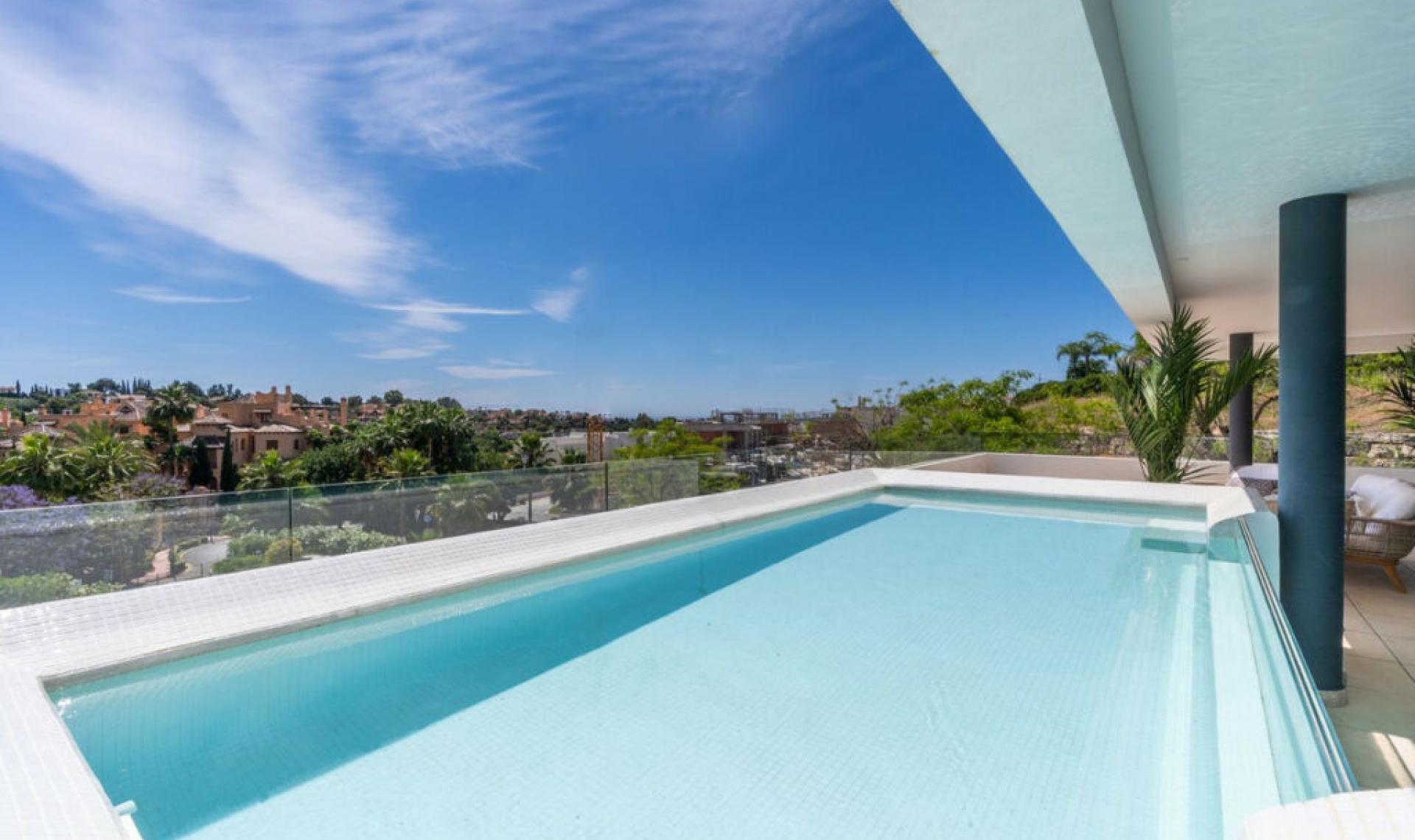 Další prodej - Apartment -
Estepona
