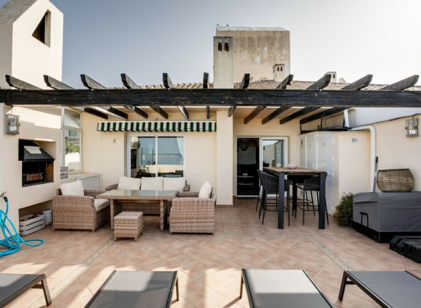 Další prodej - Apartment -
Estepona