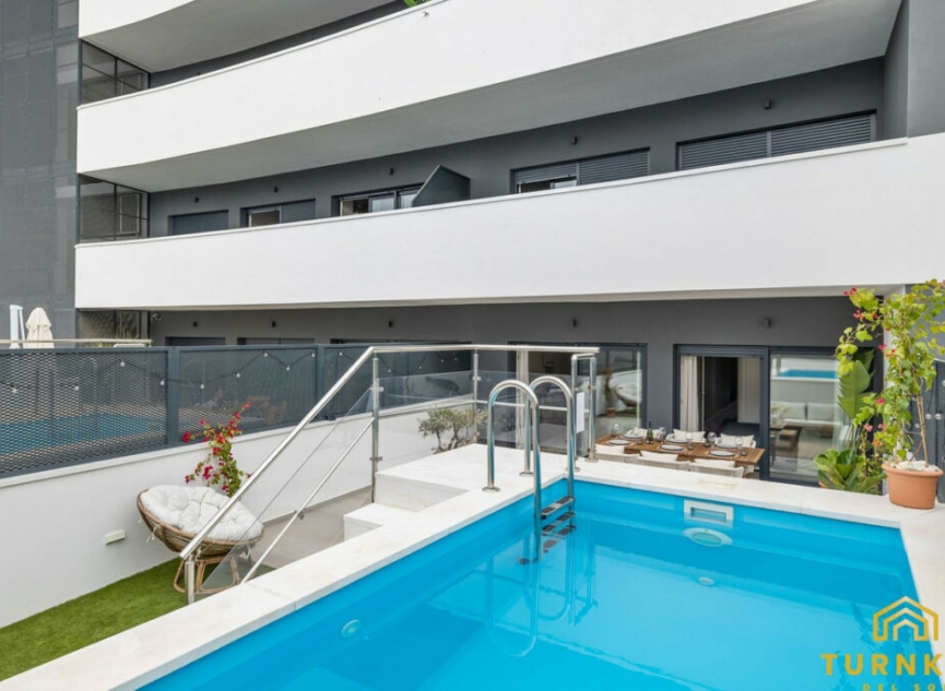 Další prodej - Apartment -
Estepona