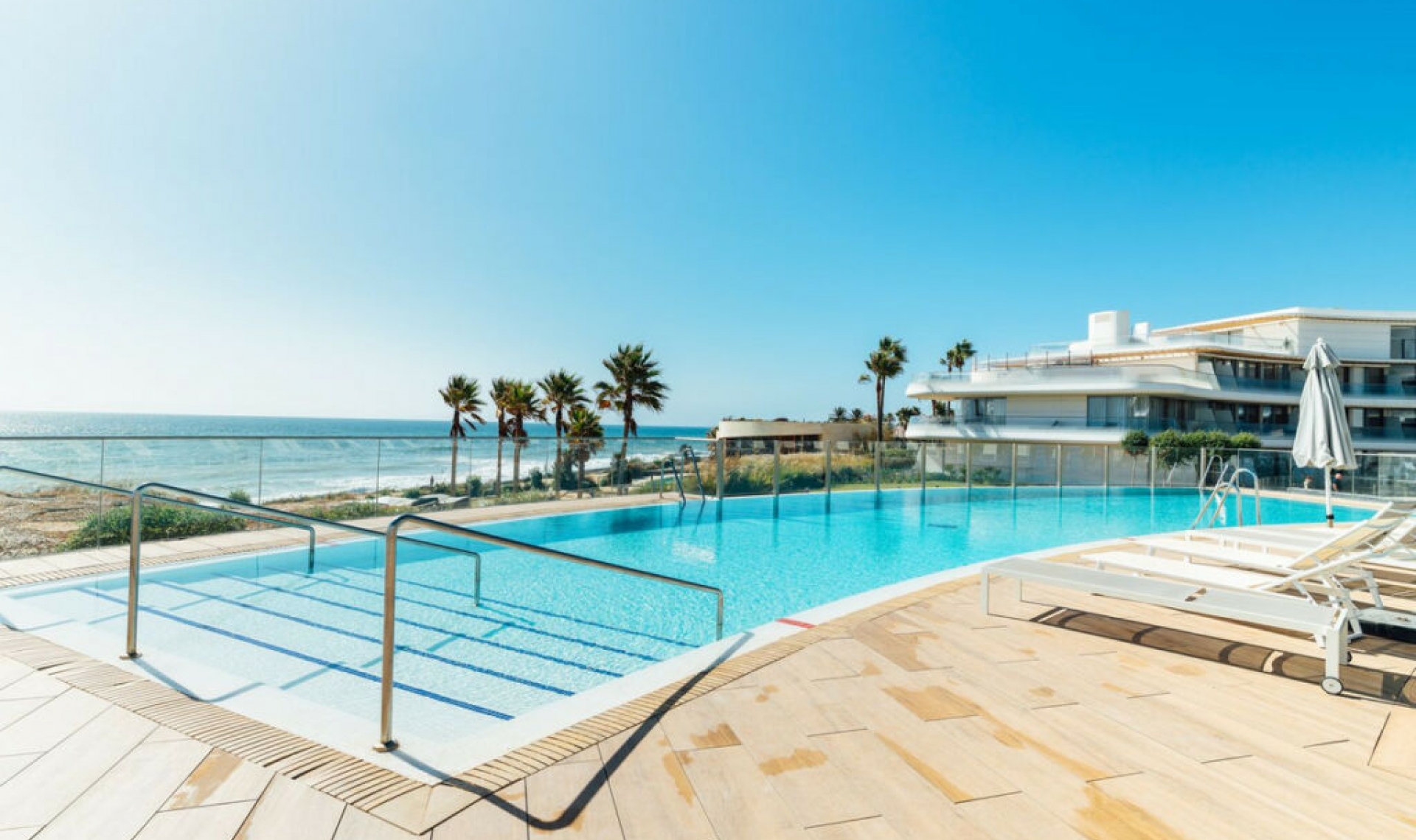 Další prodej - Apartment -
Estepona