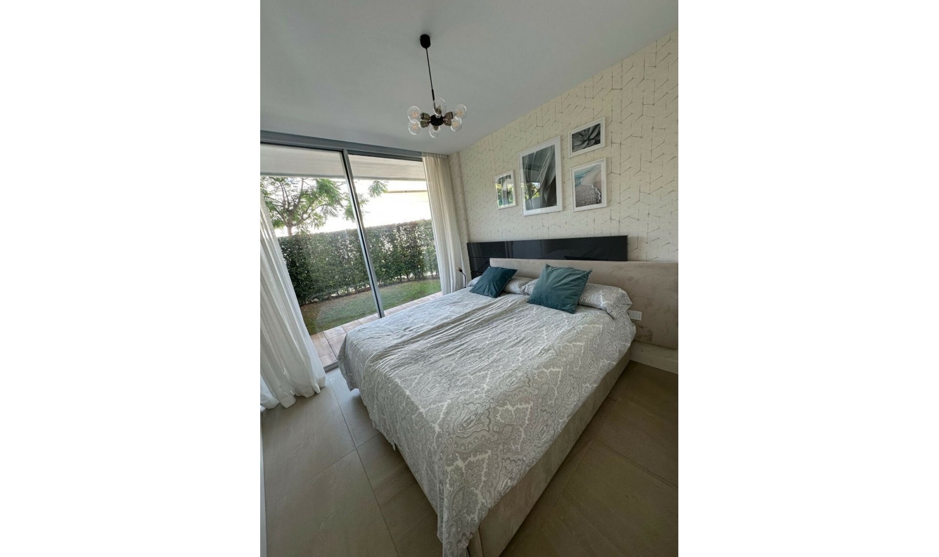 Další prodej - Apartment -
Estepona
