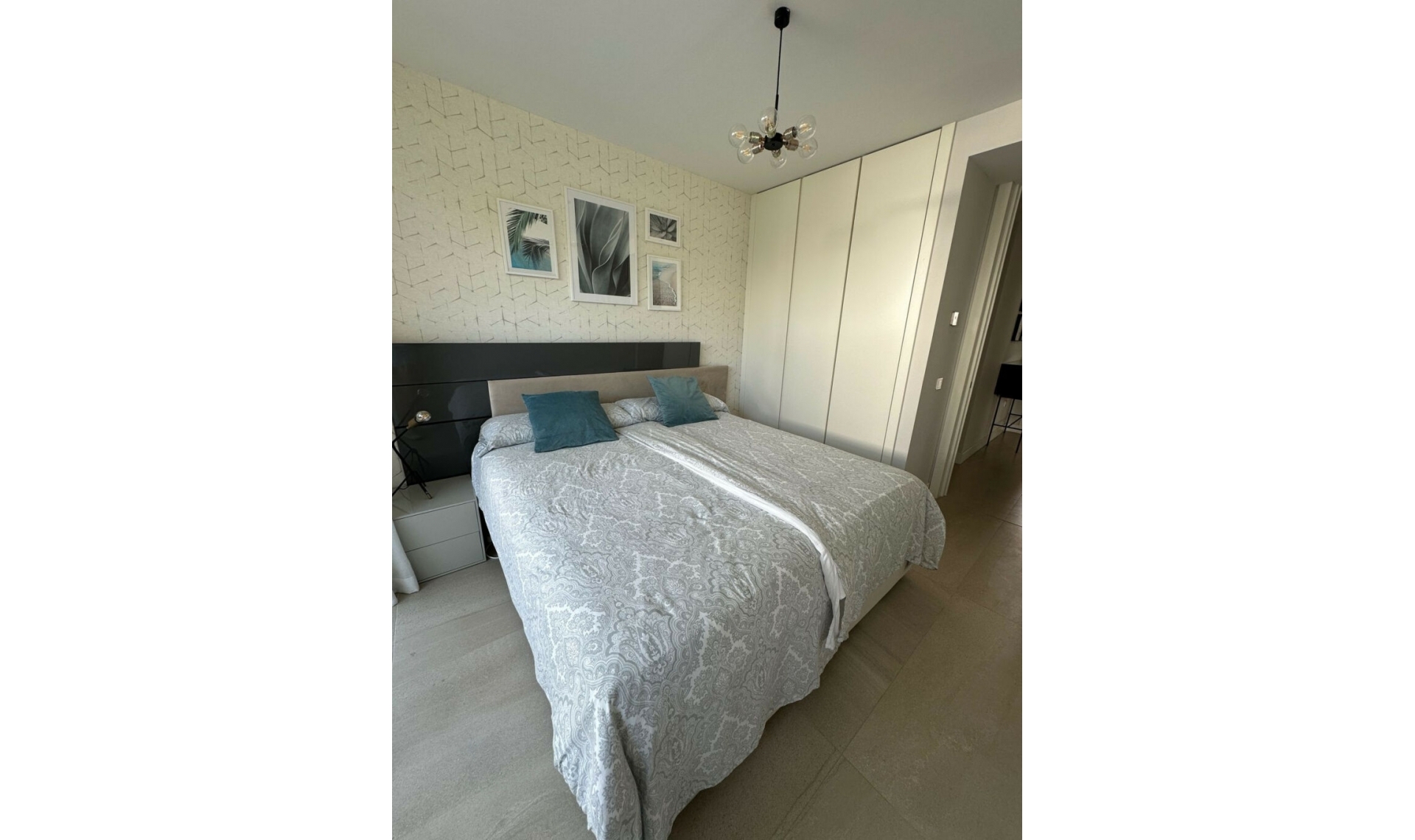 Další prodej - Apartment -
Estepona