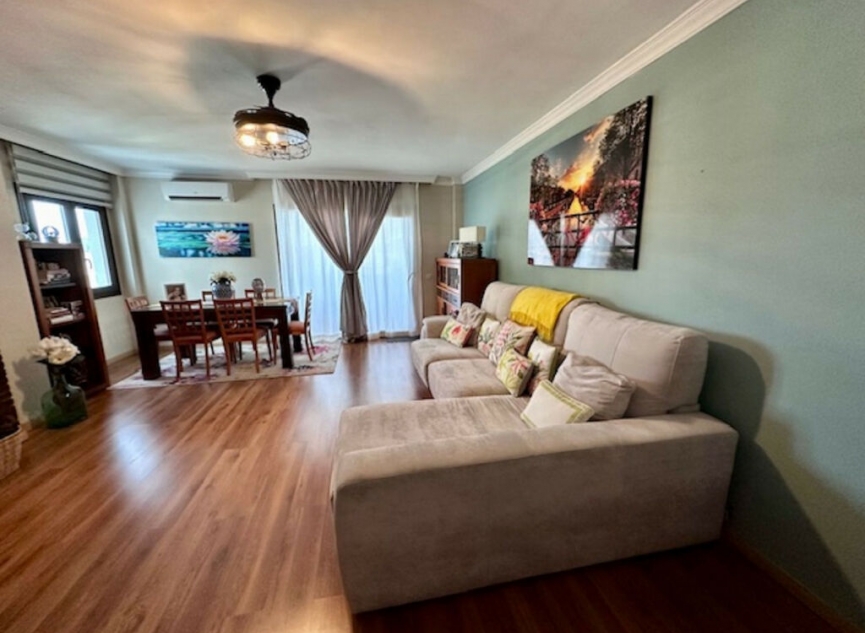 Další prodej - Apartment -
Estepona