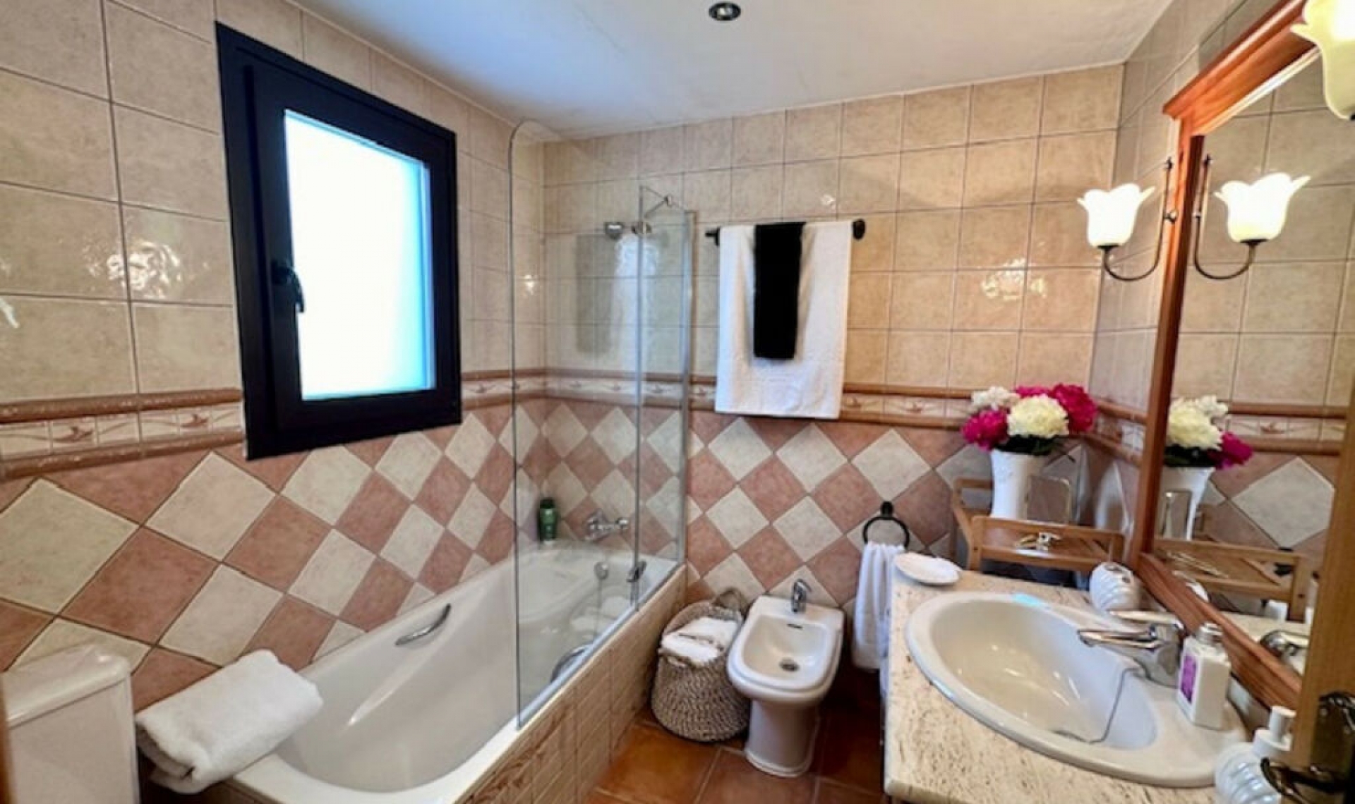 Další prodej - Apartment -
Estepona