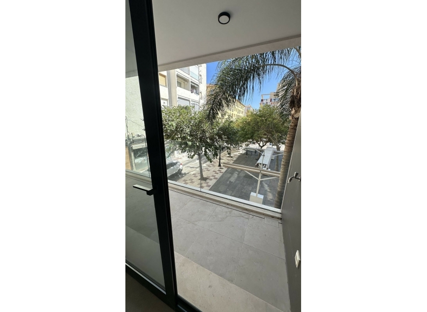 Další prodej - Apartment -
Estepona