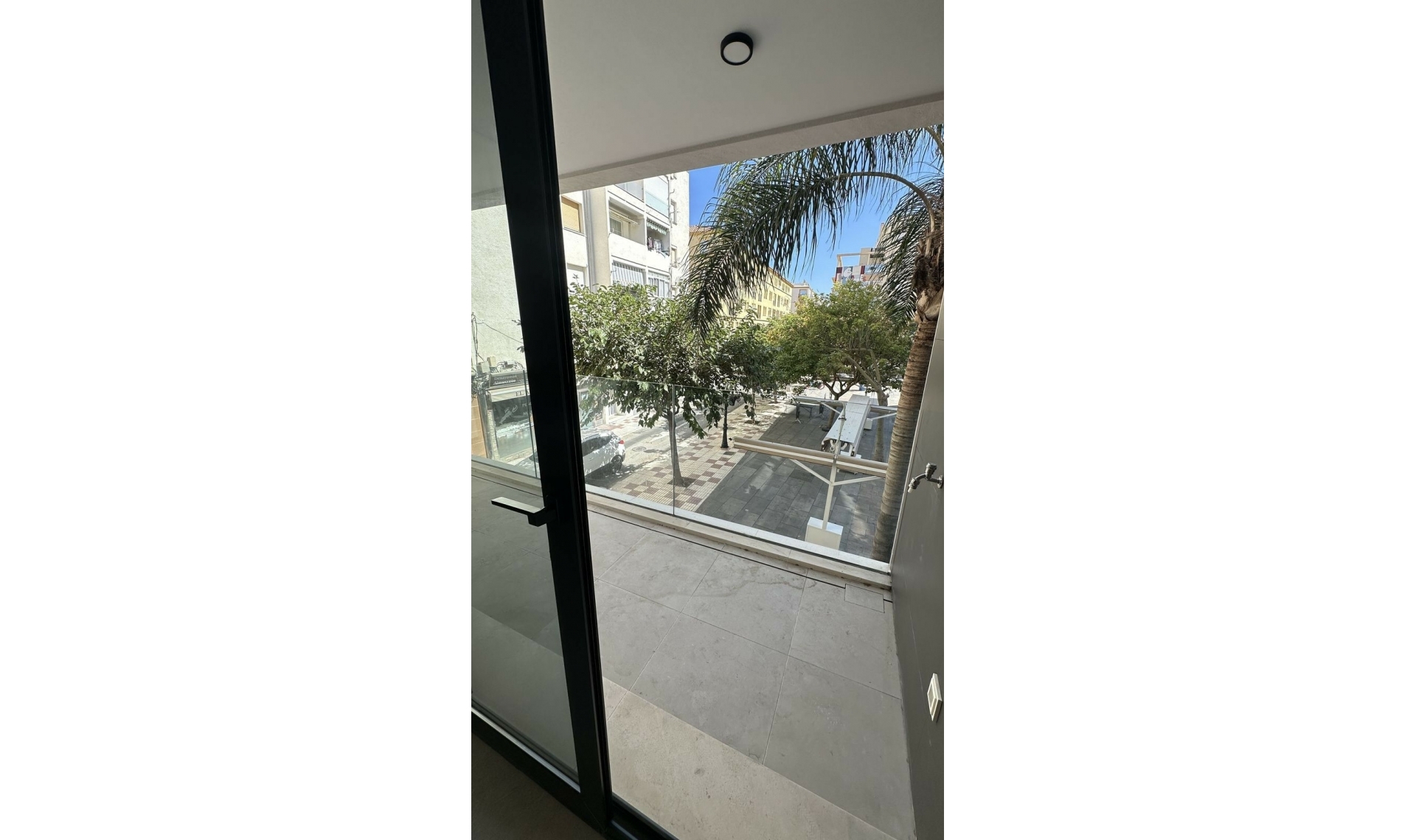 Další prodej - Apartment -
Estepona