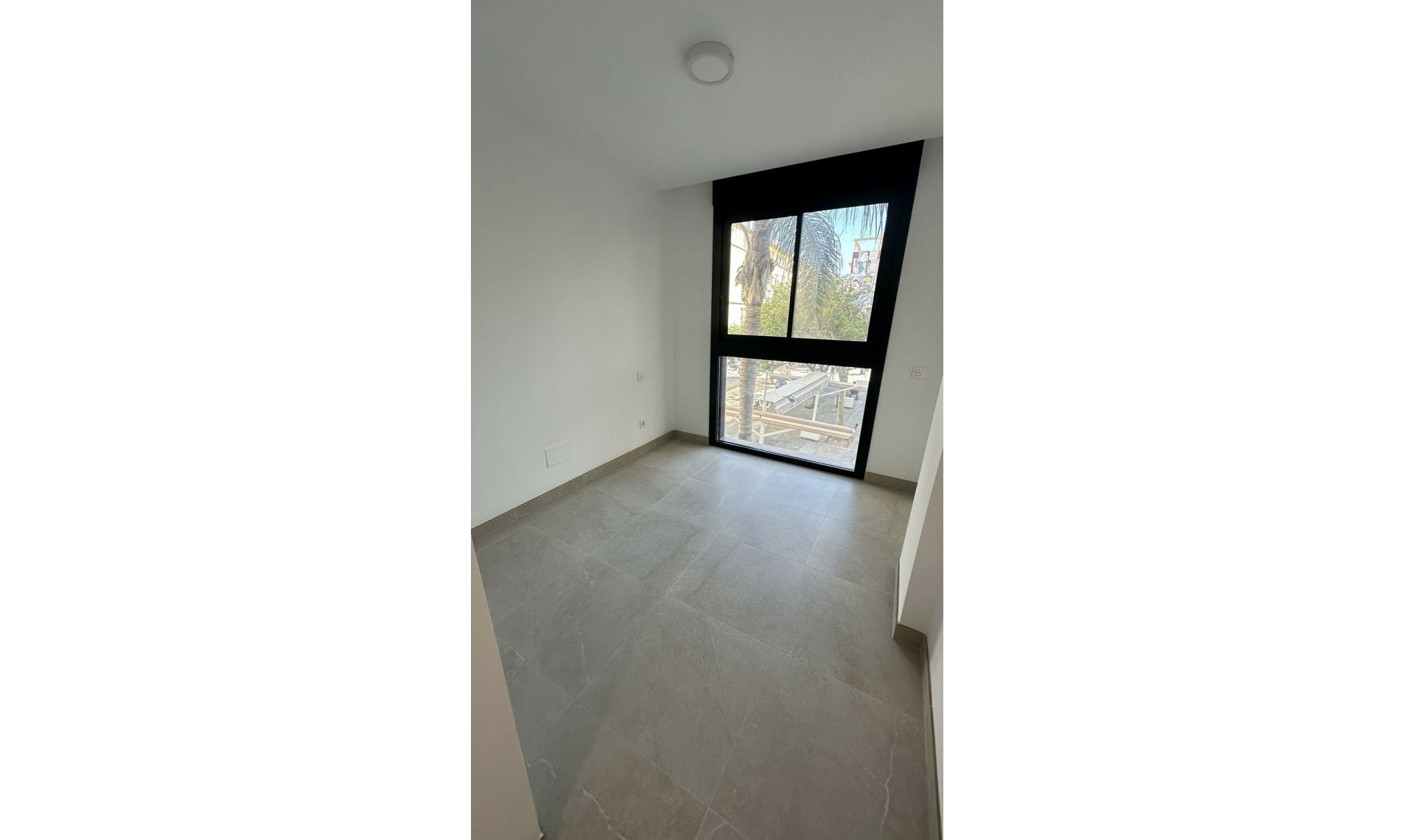 Další prodej - Apartment -
Estepona