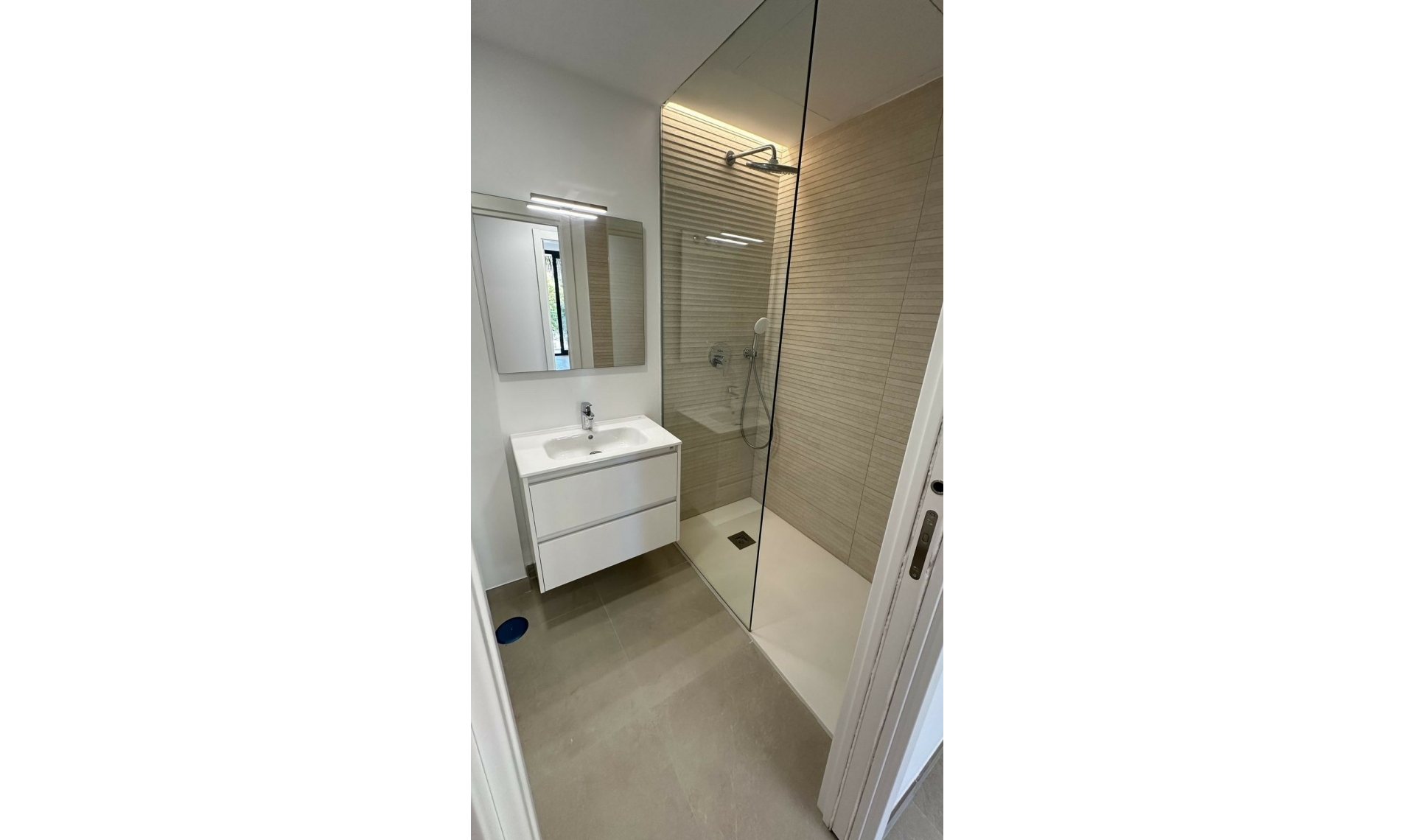Další prodej - Apartment -
Estepona