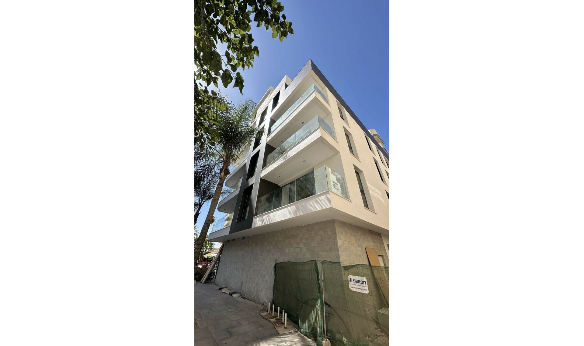 Další prodej - Apartment -
Estepona