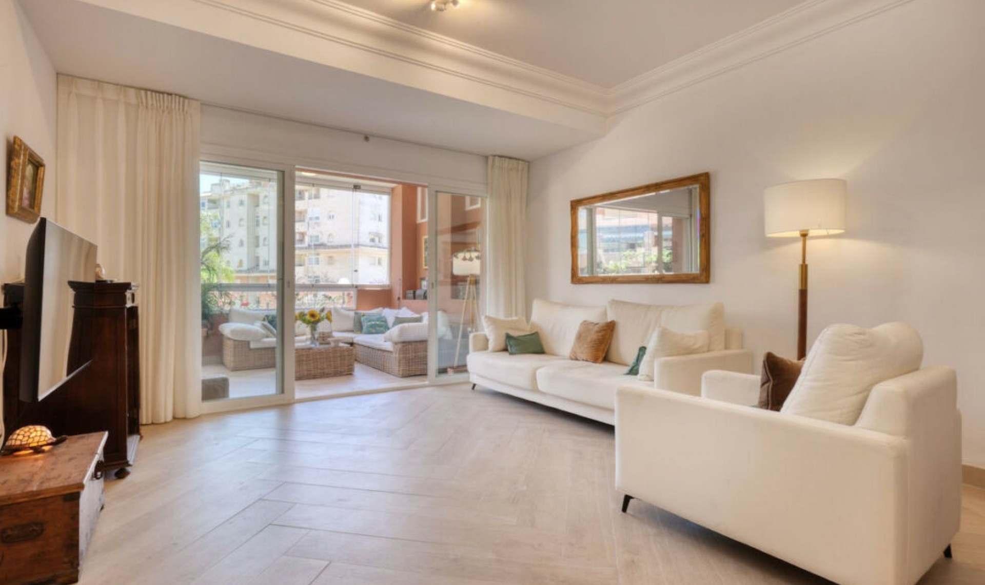 Další prodej - Apartment -
Estepona
