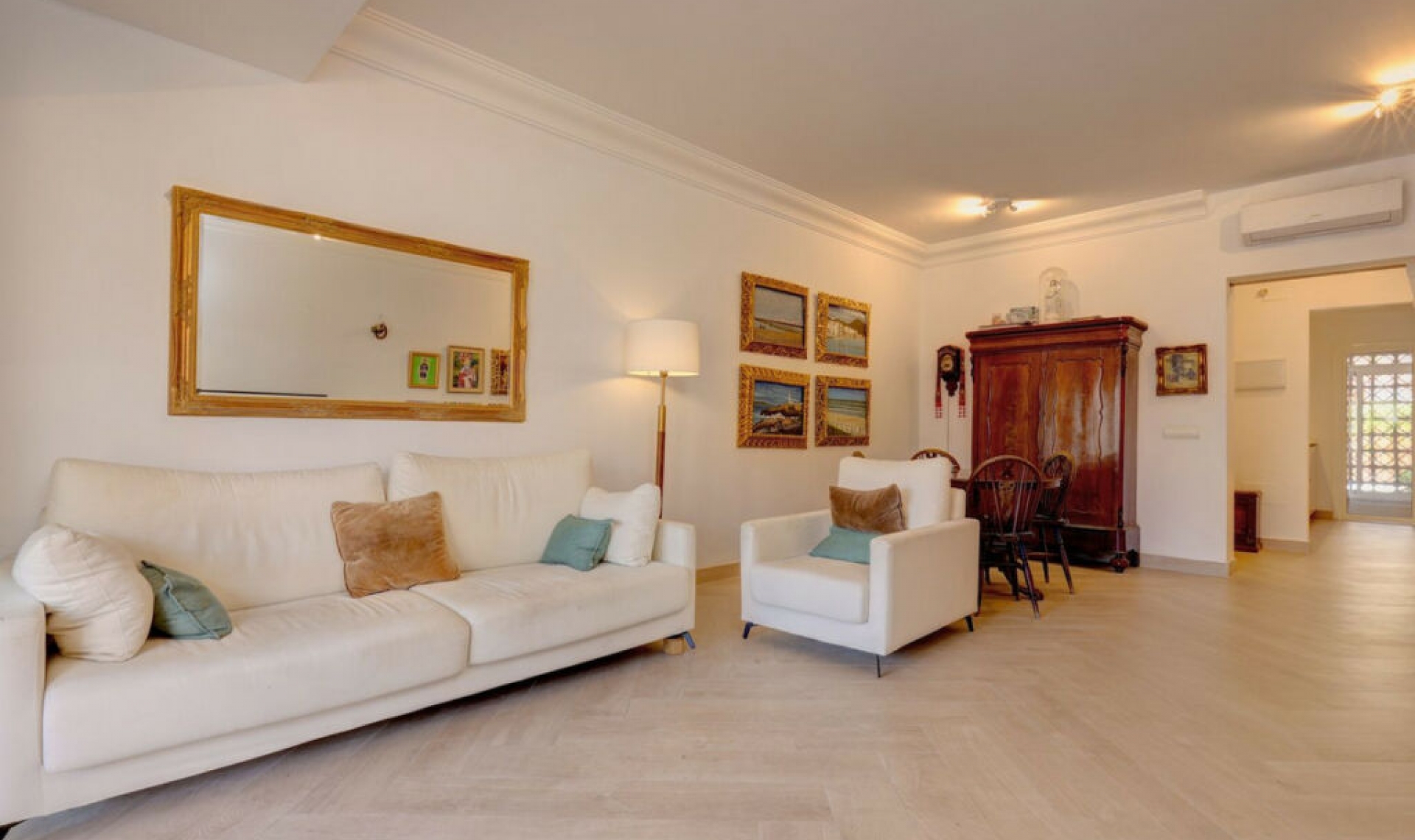 Další prodej - Apartment -
Estepona
