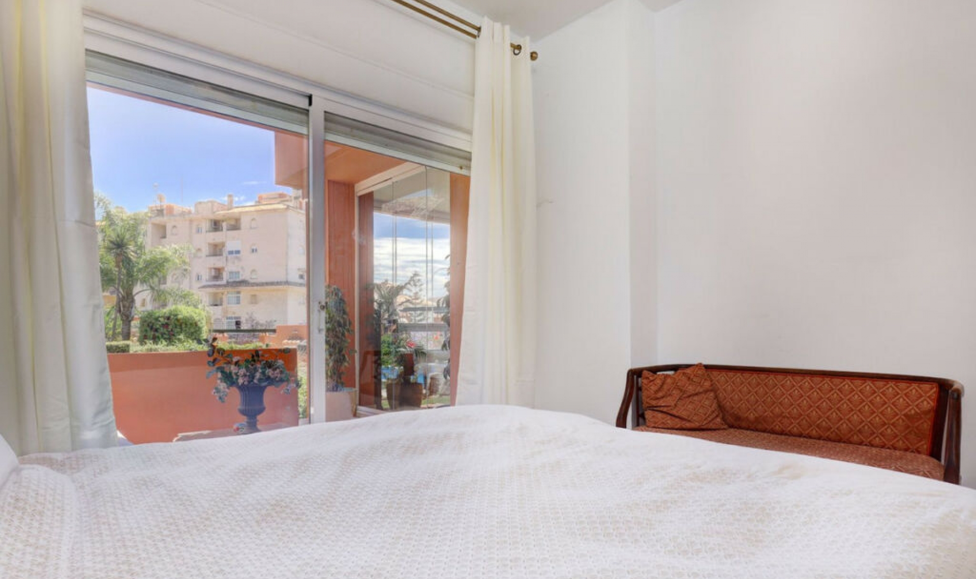 Další prodej - Apartment -
Estepona