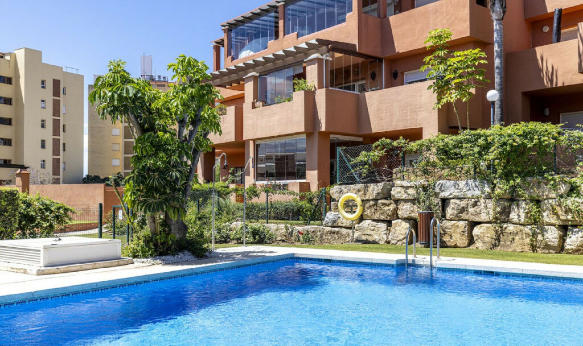 Další prodej - Apartment -
Estepona
