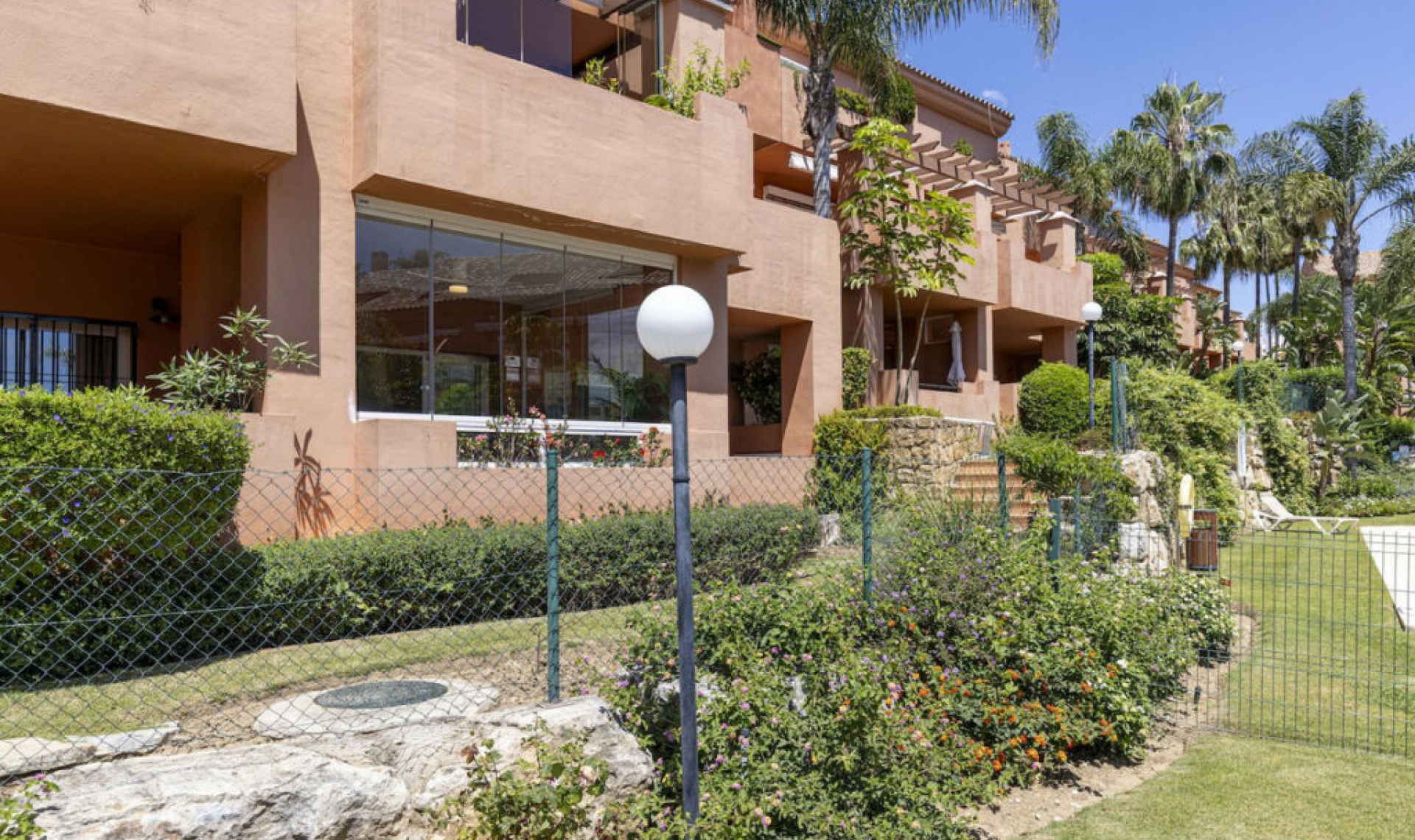 Další prodej - Apartment -
Estepona