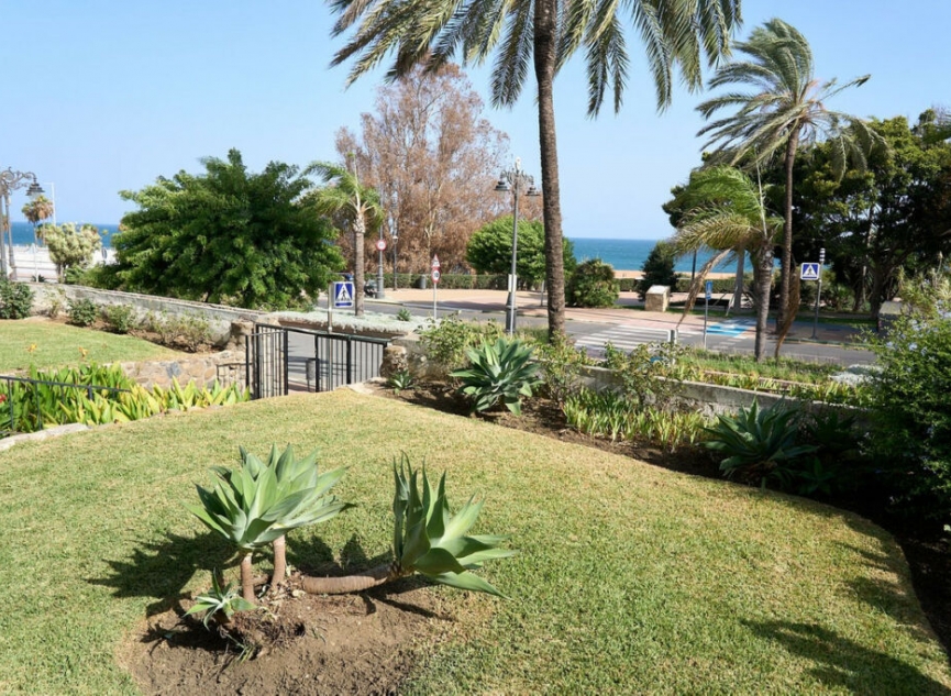 Další prodej - Apartment -
Estepona