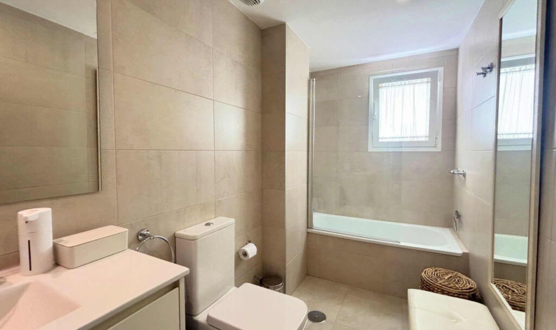 Další prodej - Apartment -
Estepona