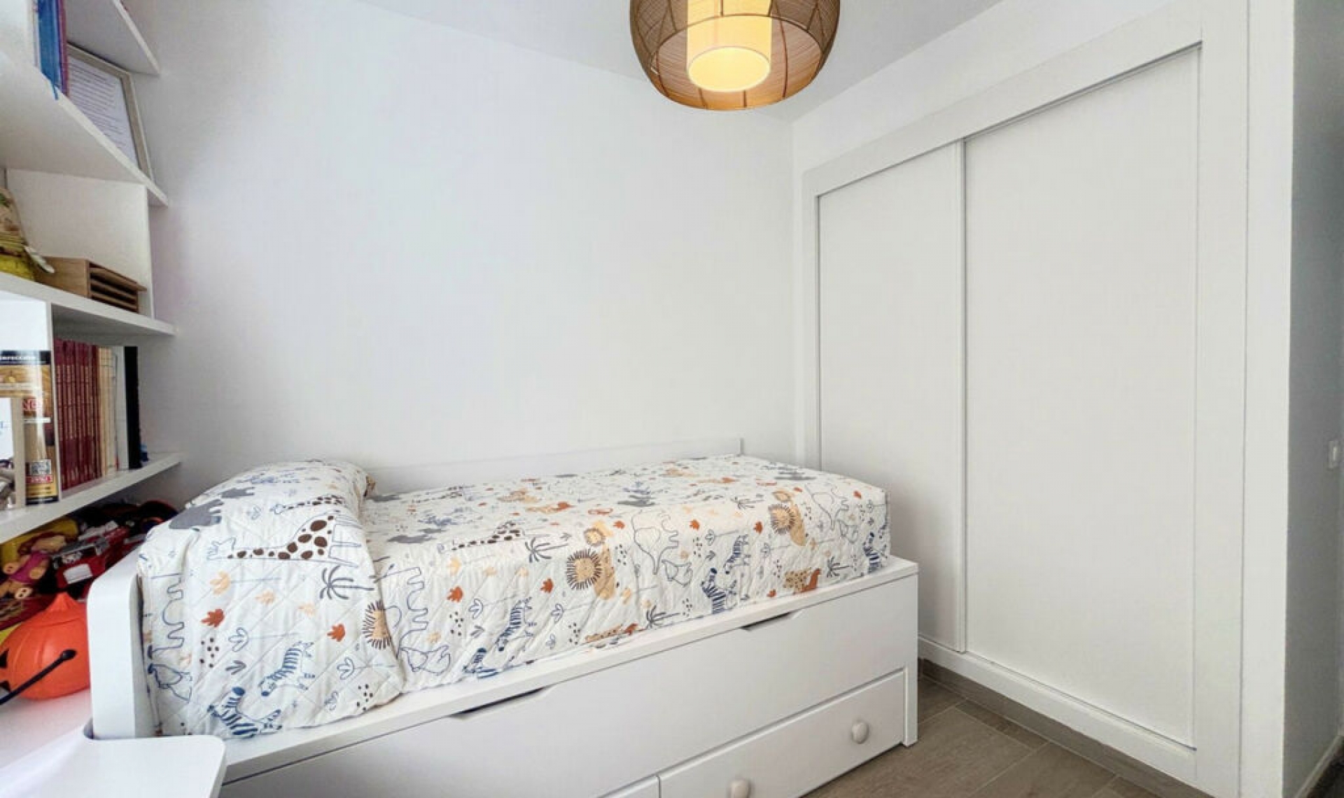 Další prodej - Apartment -
Estepona