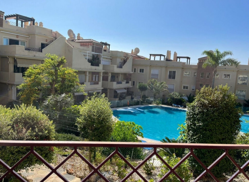 Další prodej - Apartment -
Estepona