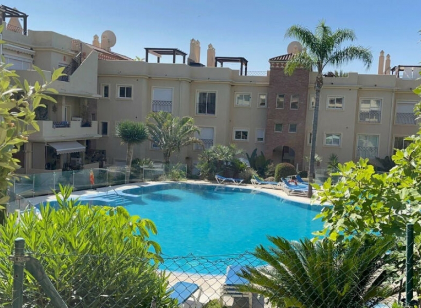 Další prodej - Apartment -
Estepona