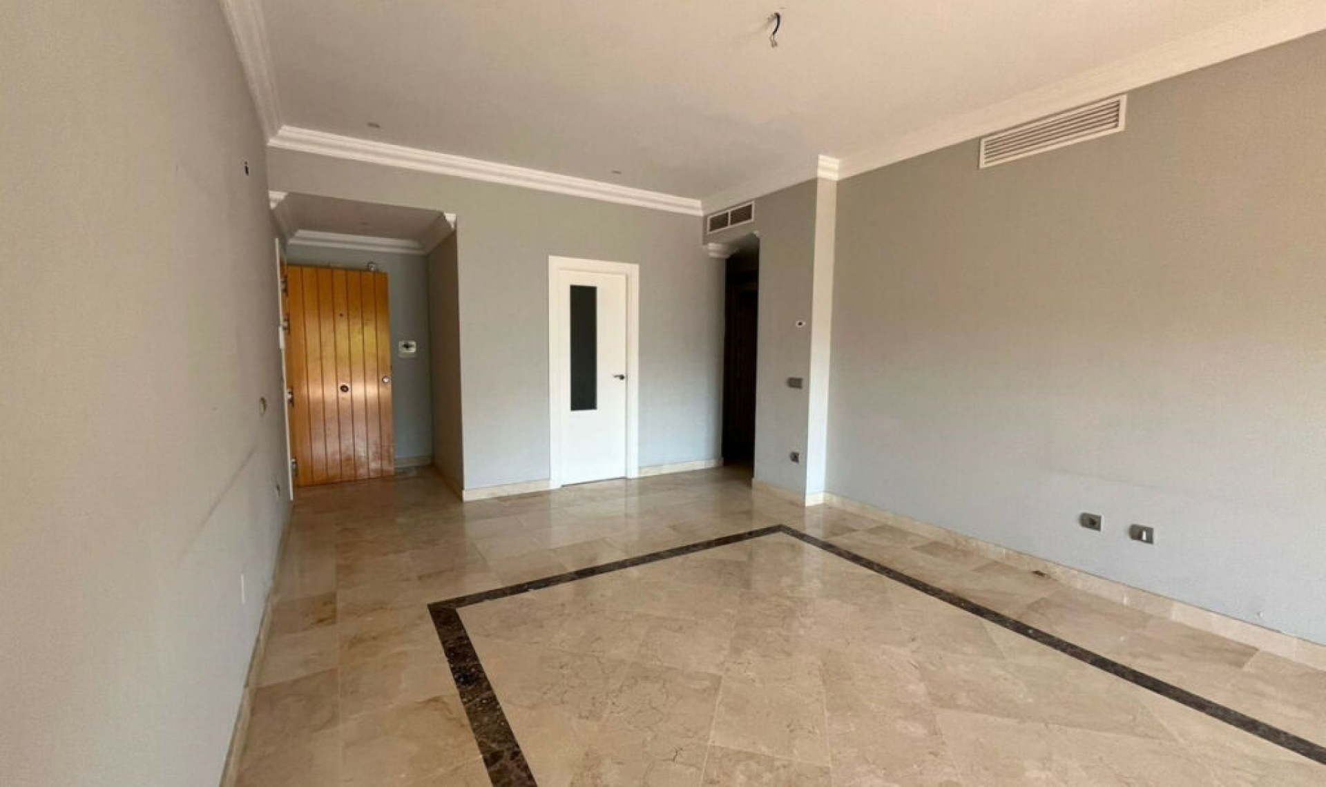 Další prodej - Apartment -
Estepona