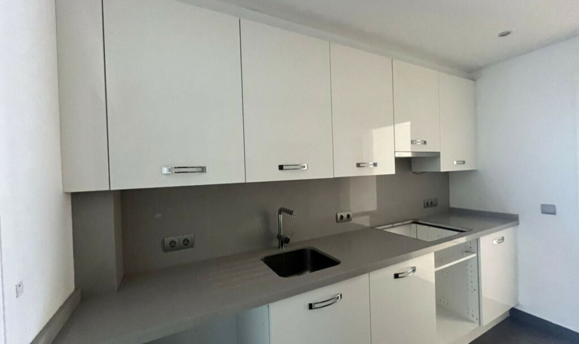 Další prodej - Apartment -
Estepona