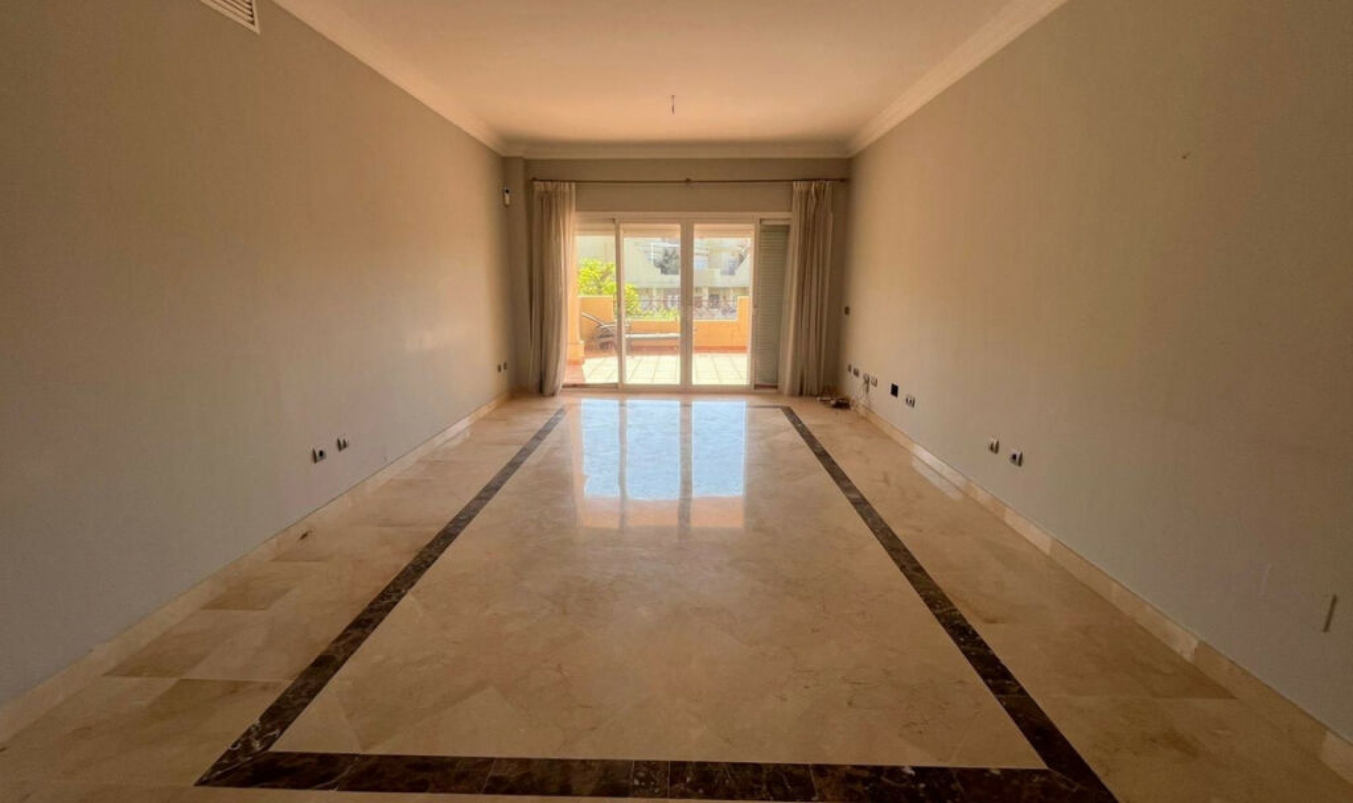 Další prodej - Apartment -
Estepona