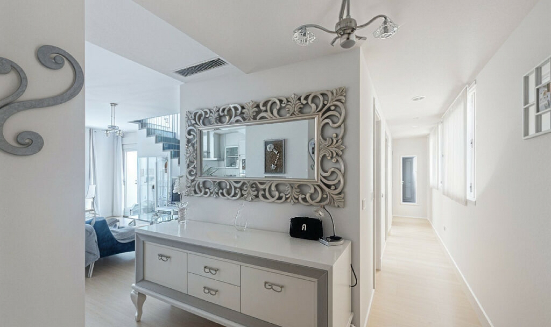 Další prodej - Apartment -
Estepona