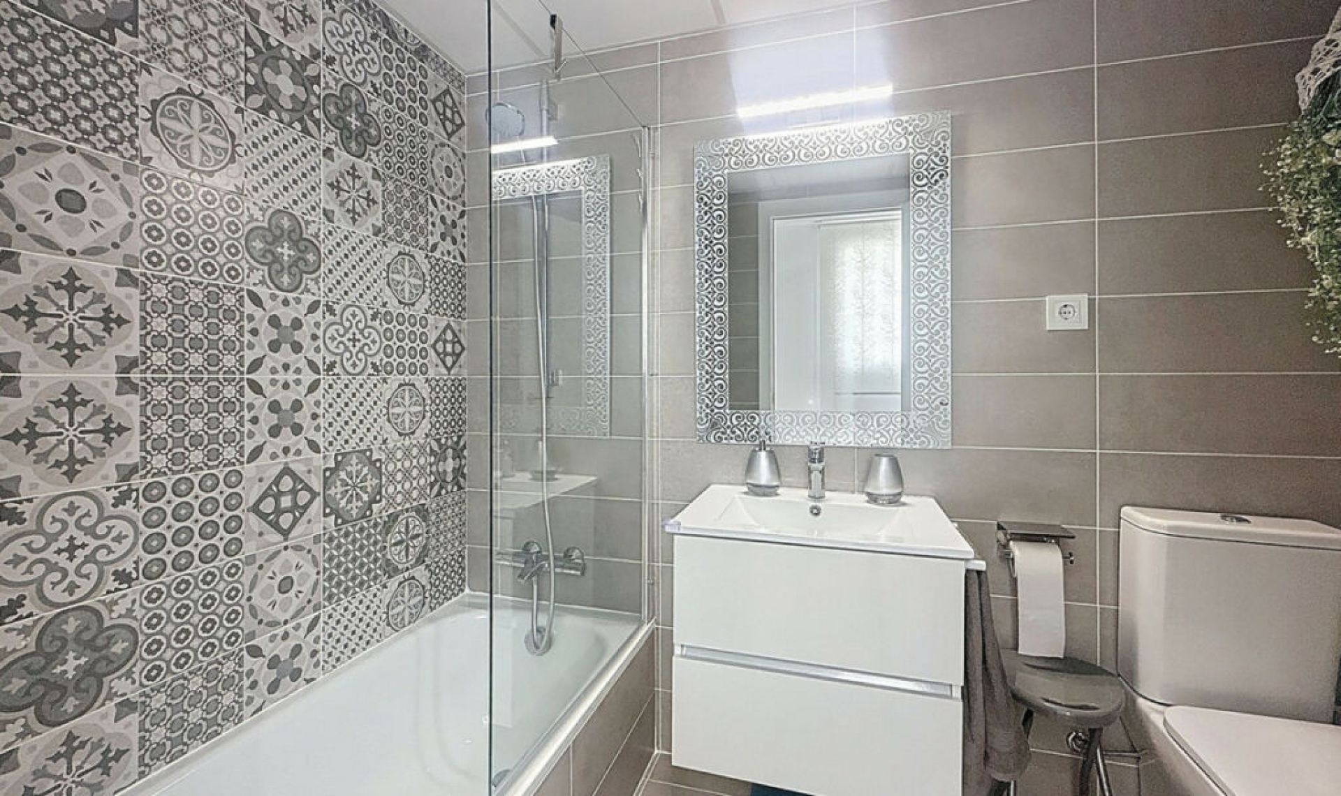 Další prodej - Apartment -
Estepona