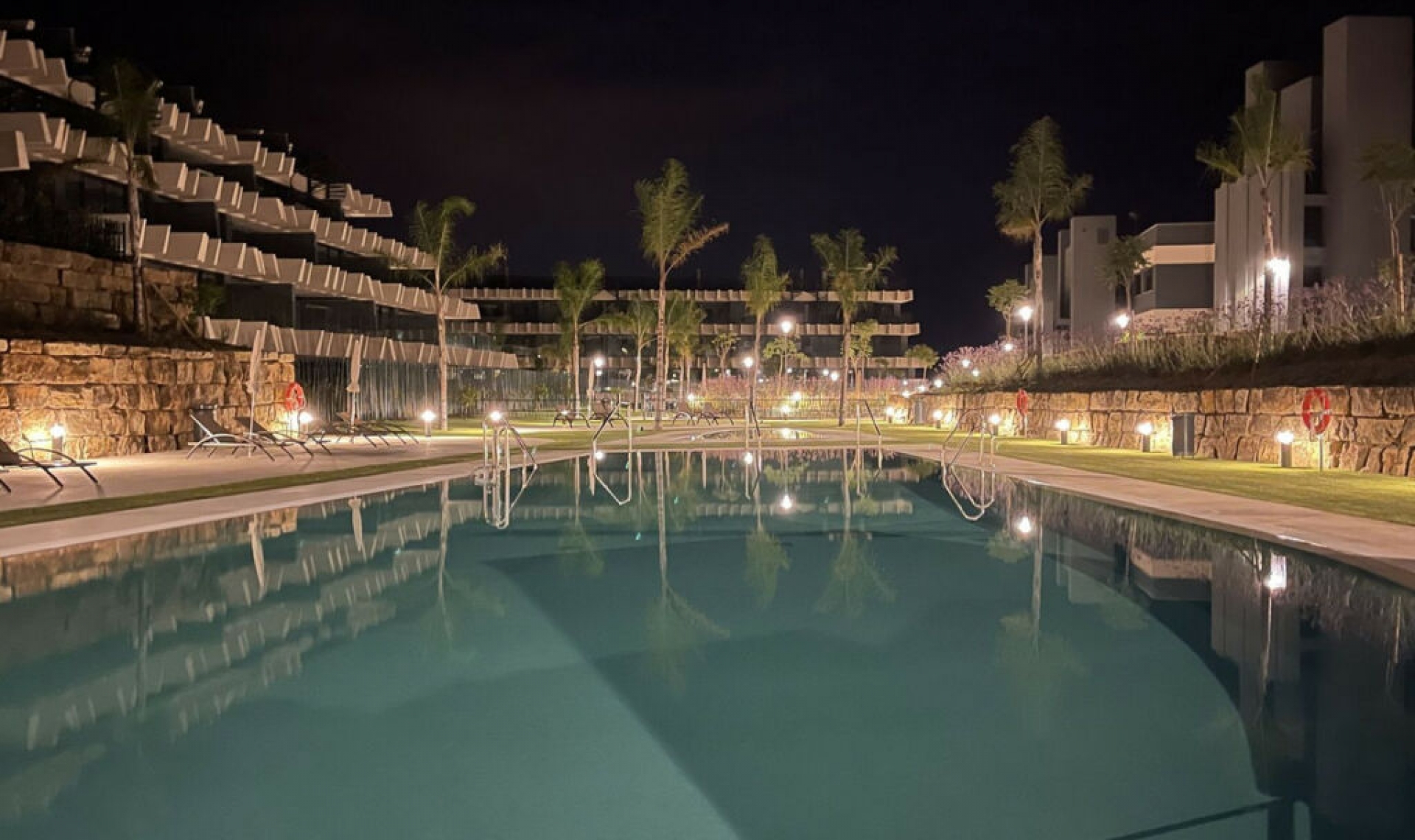 Další prodej - Apartment -
Estepona