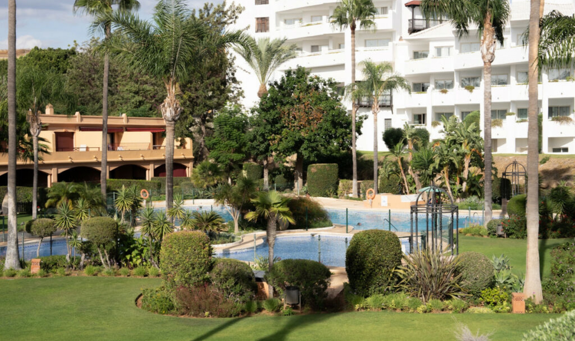 Další prodej - Apartment -
Estepona
