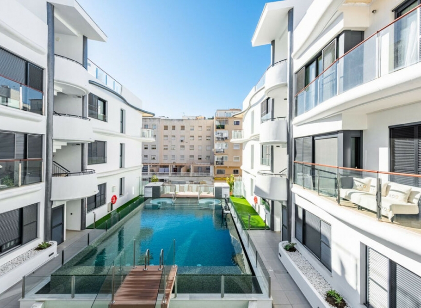 Další prodej - Apartment -
Estepona