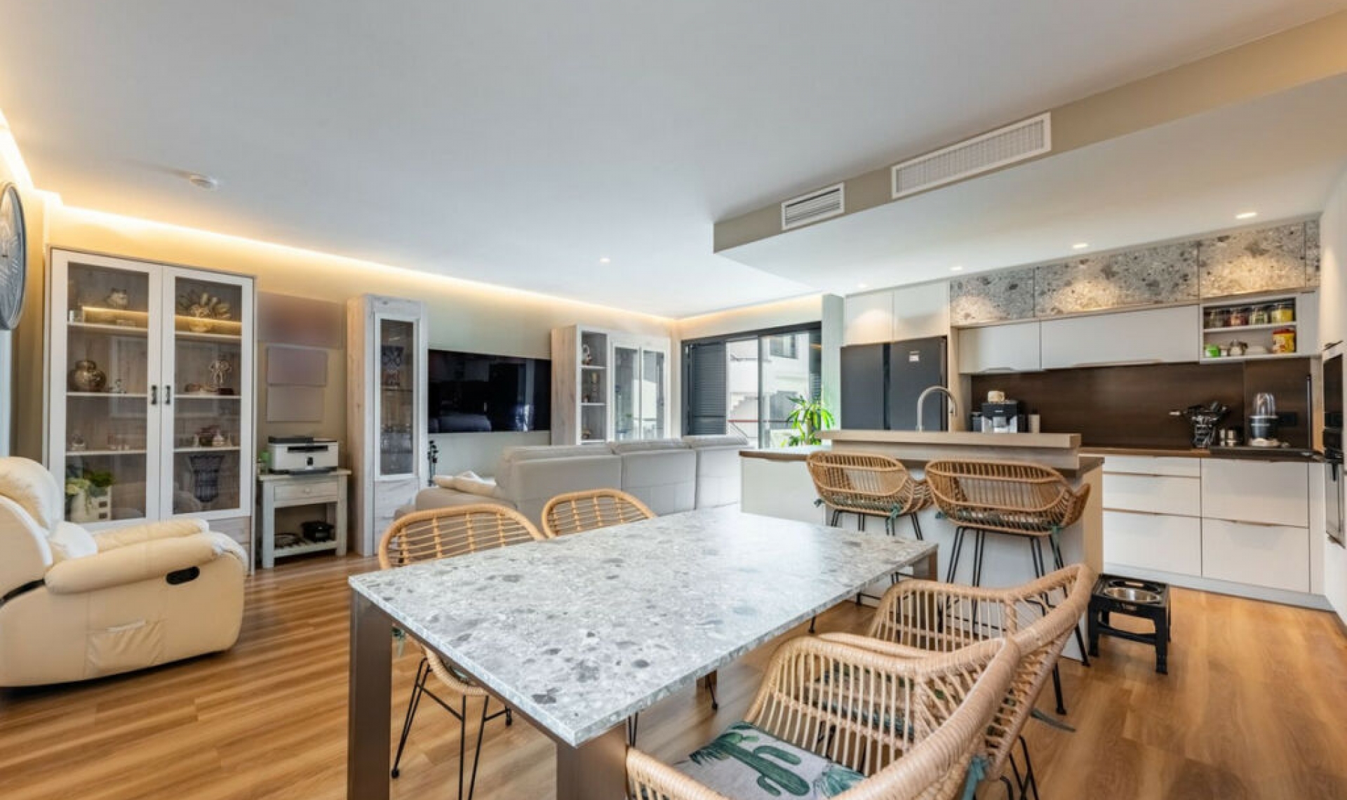 Další prodej - Apartment -
Estepona