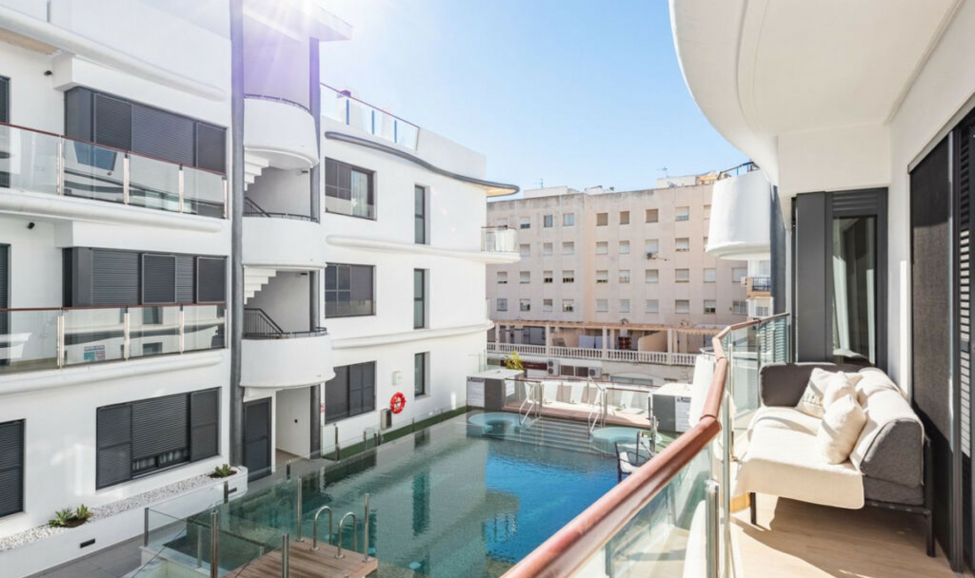 Další prodej - Apartment -
Estepona