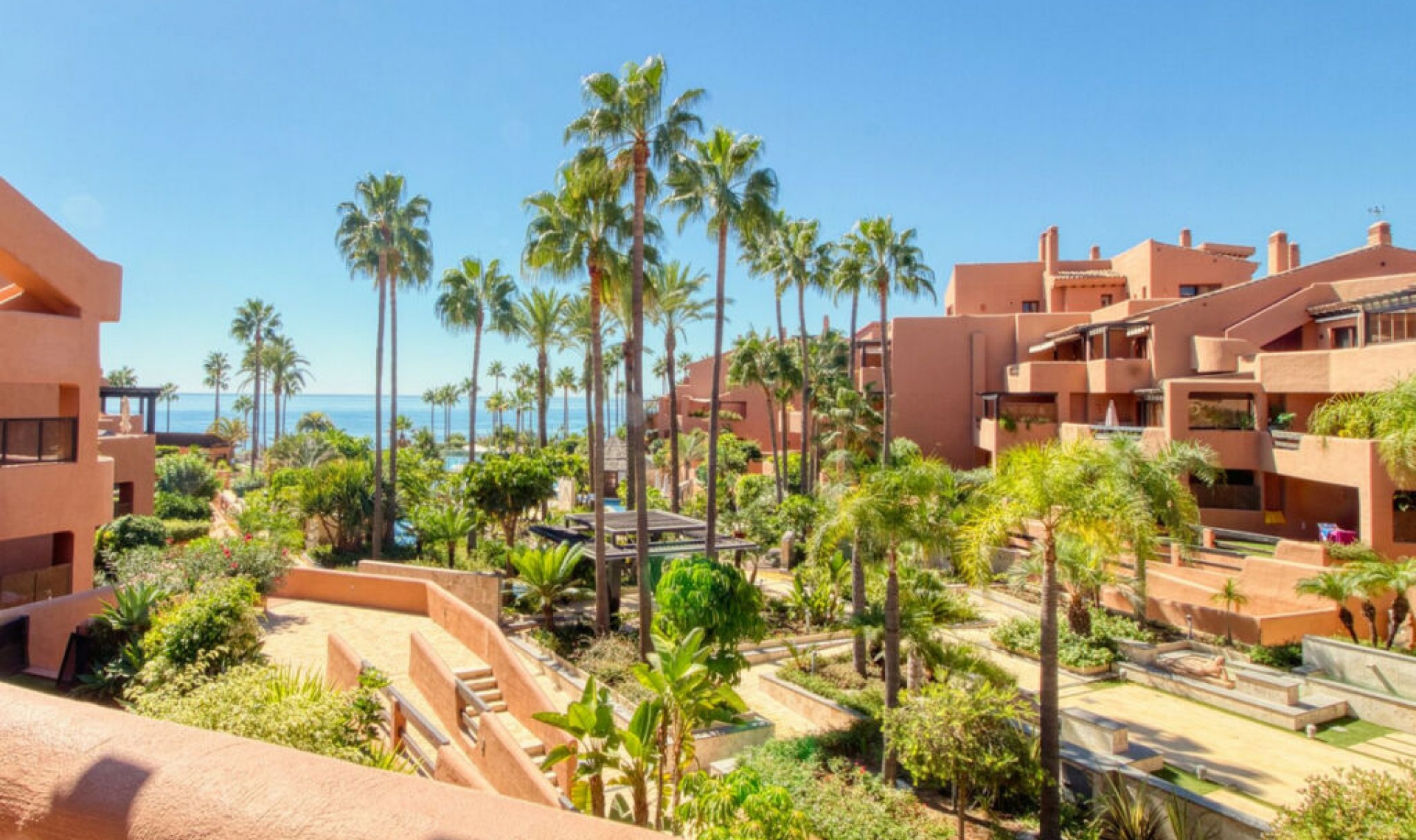 Další prodej - Apartment -
Estepona
