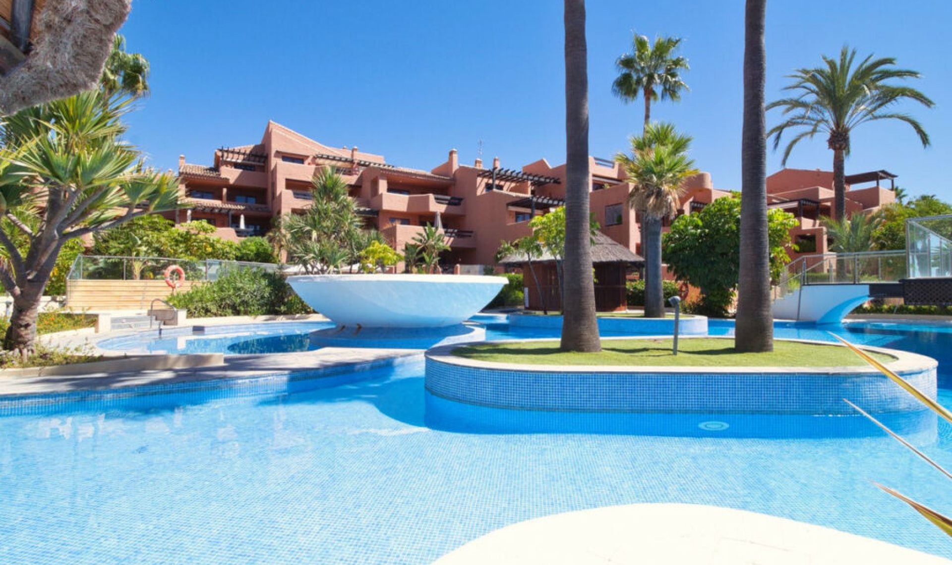 Další prodej - Apartment -
Estepona
