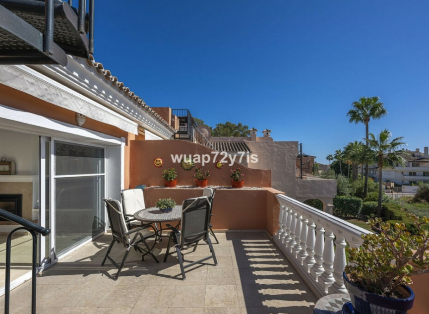 Další prodej - Apartment -
Estepona