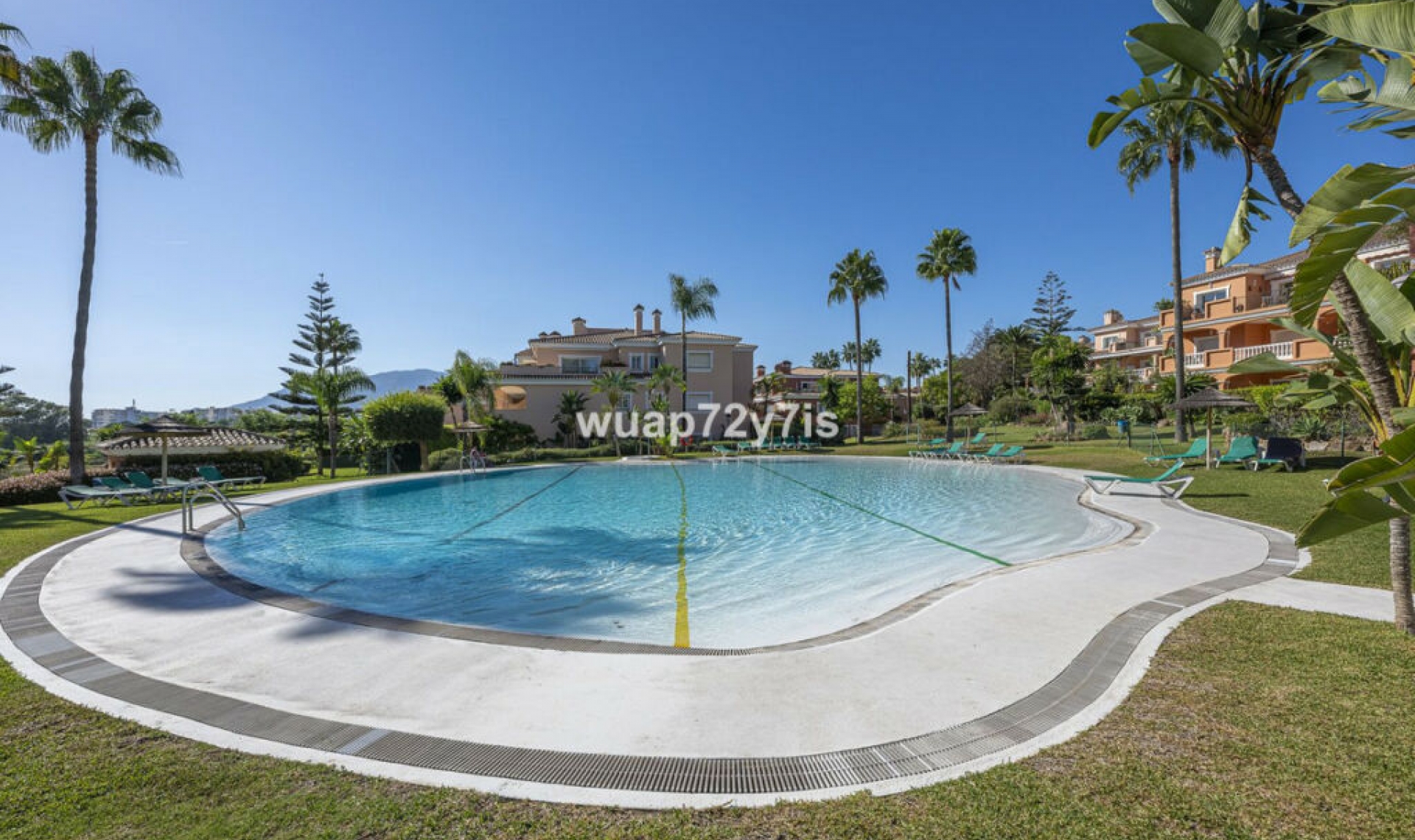 Další prodej - Apartment -
Estepona