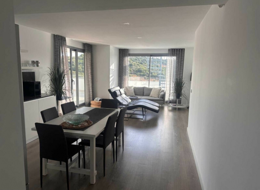Další prodej - Apartment -
Estepona