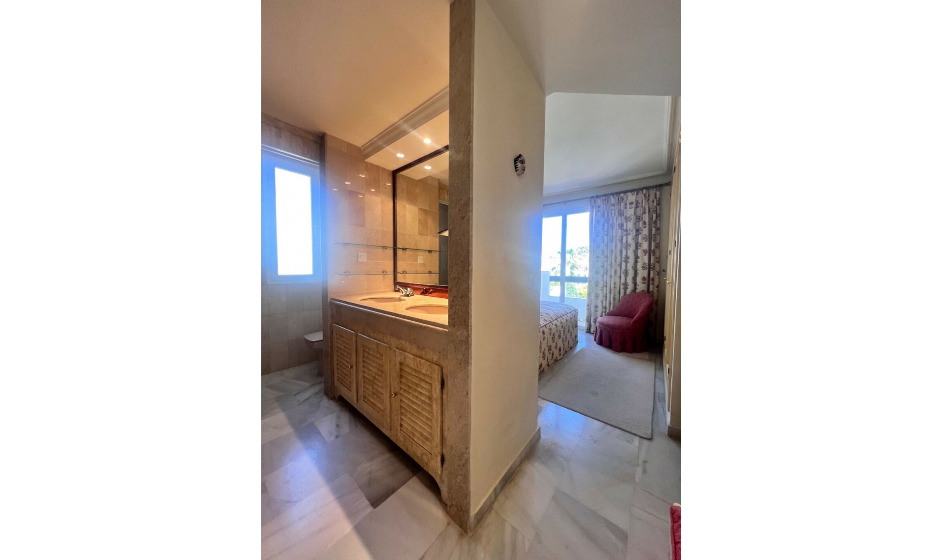 Další prodej - Apartment -
Estepona