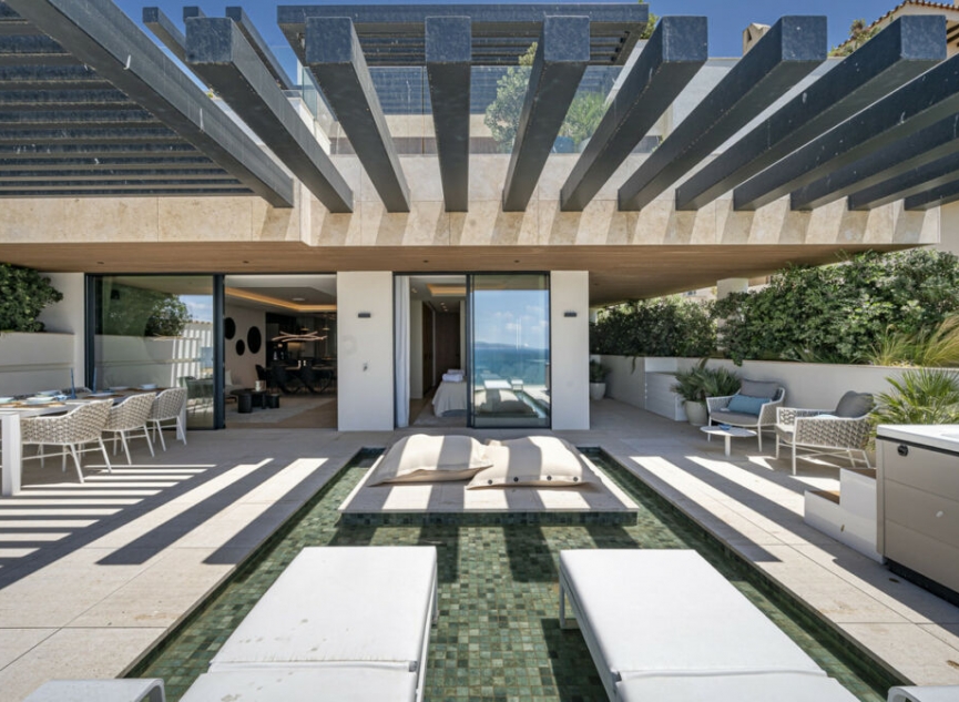 Další prodej - Apartment -
Estepona