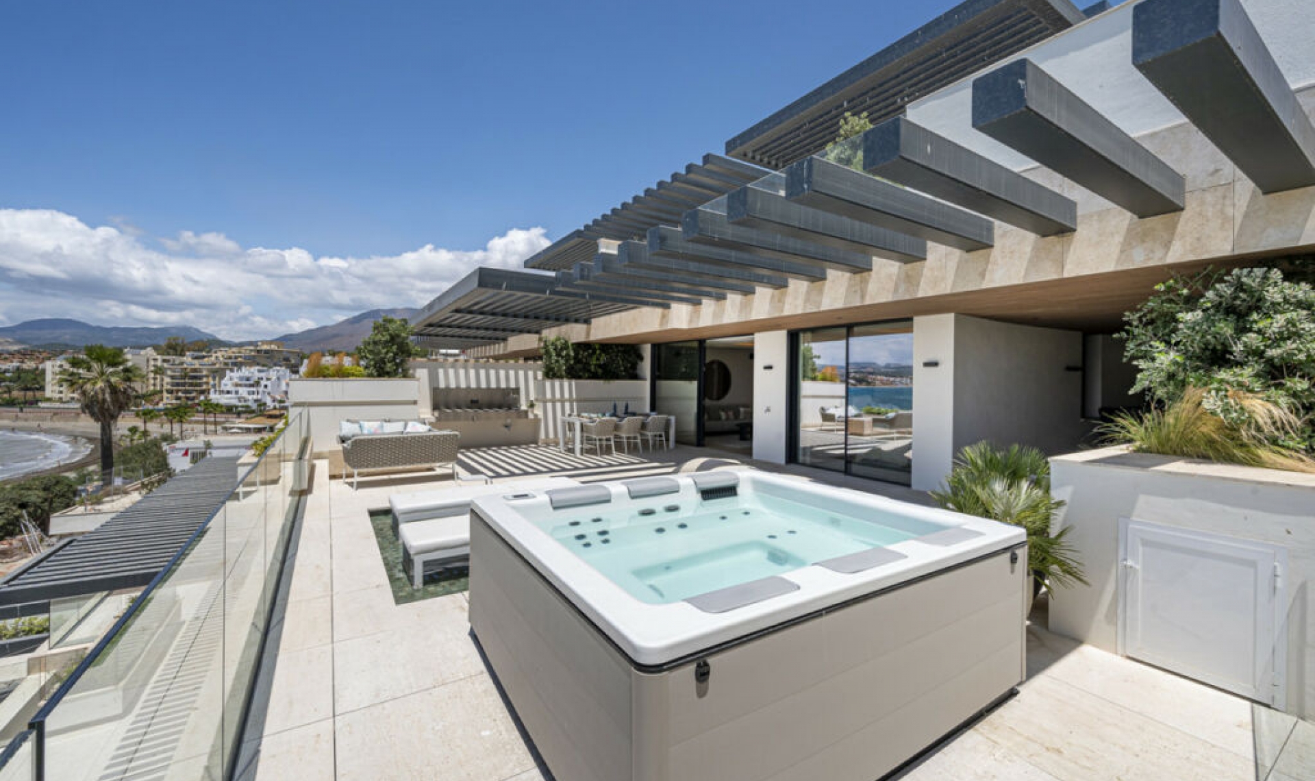 Další prodej - Apartment -
Estepona