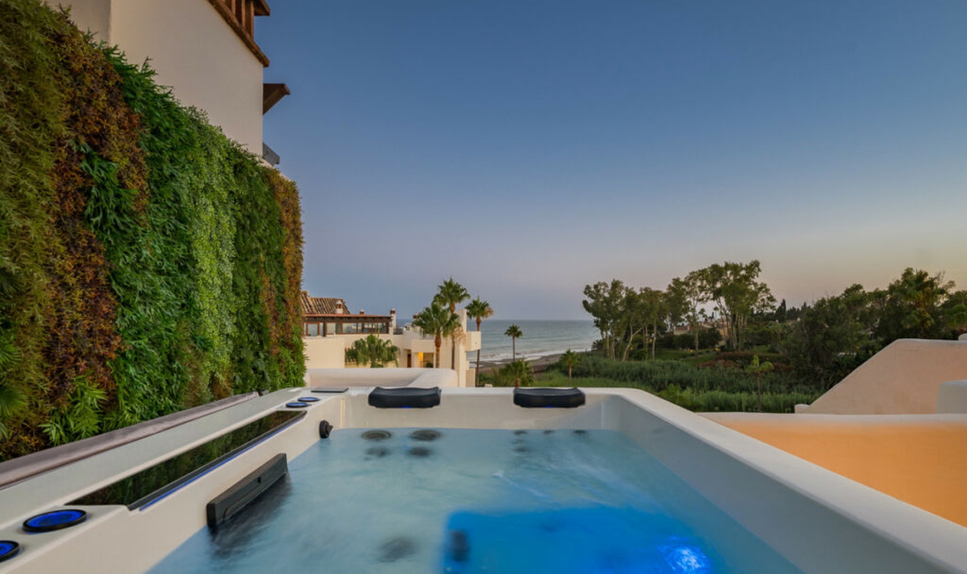 Další prodej - Apartment -
Estepona
