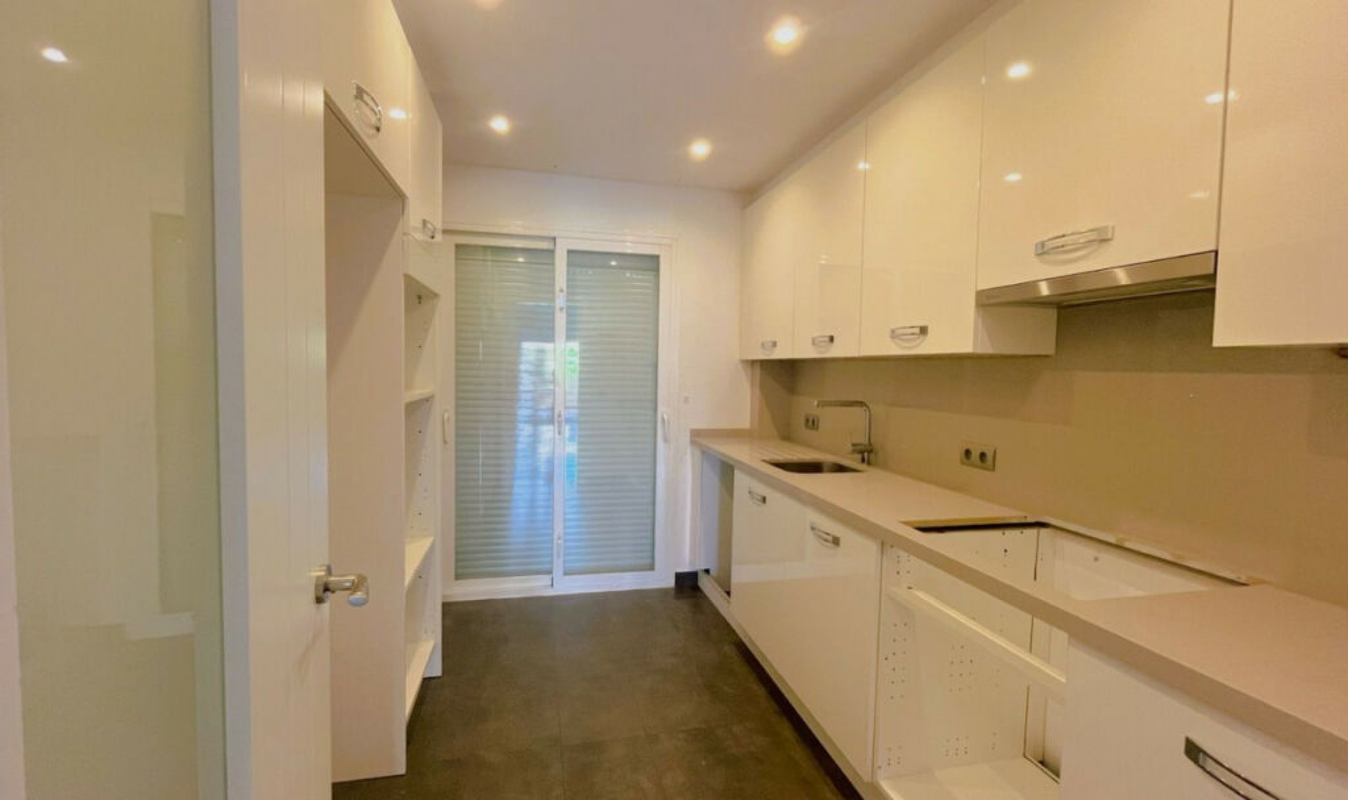Další prodej - Apartment -
Estepona