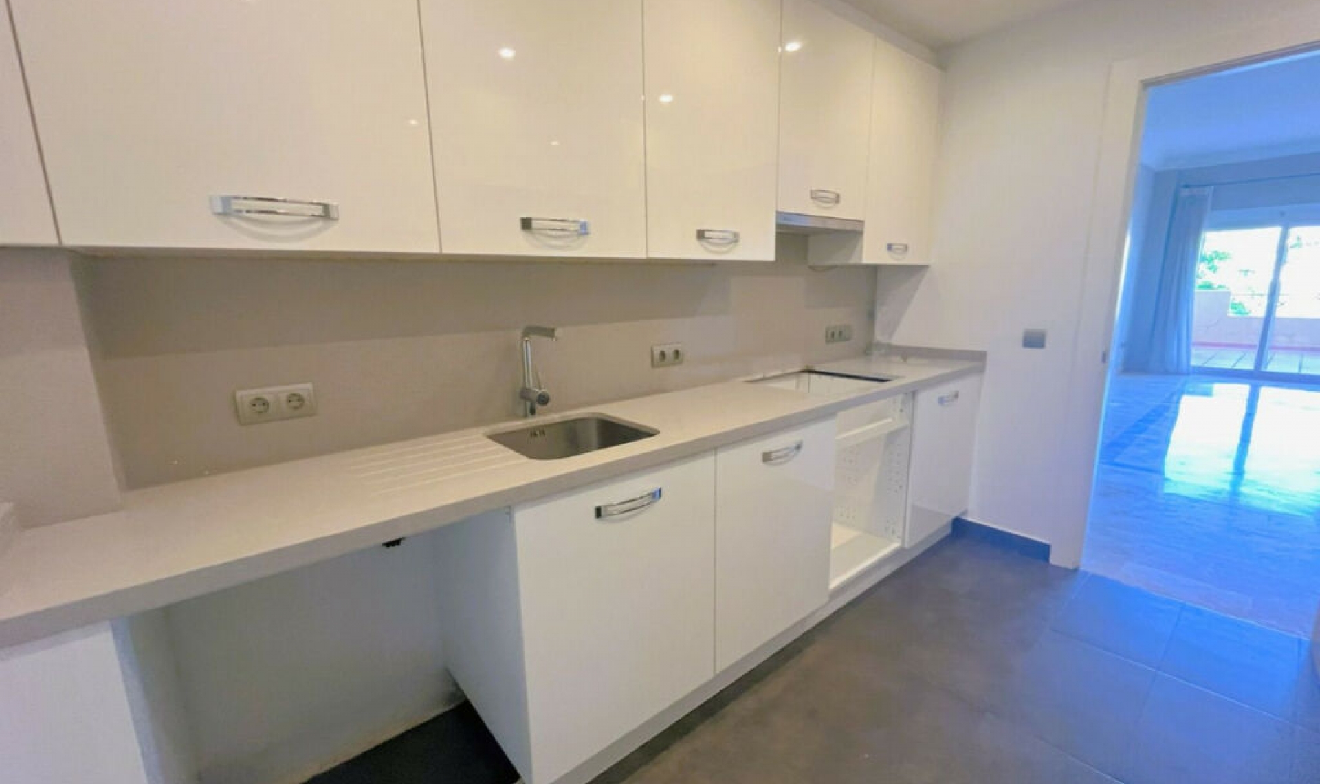 Další prodej - Apartment -
Estepona
