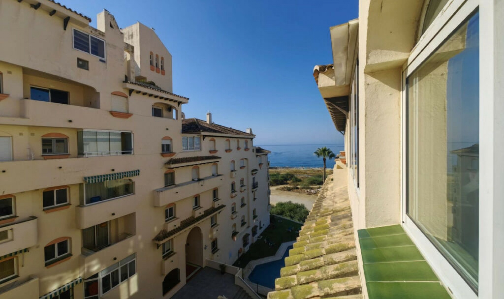 Další prodej - Apartment -
Estepona