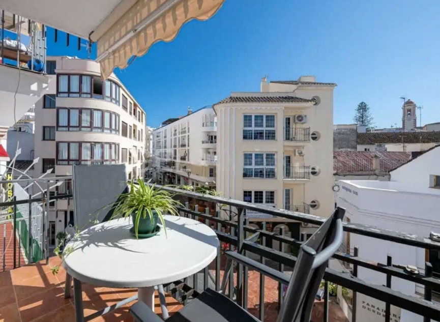 Další prodej - Apartment -
Estepona