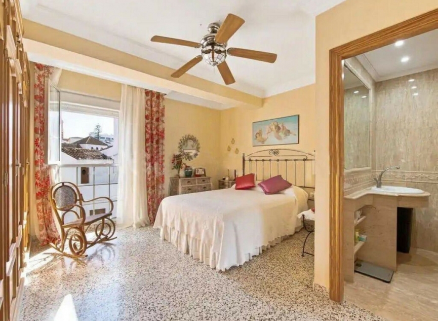 Další prodej - Apartment -
Estepona