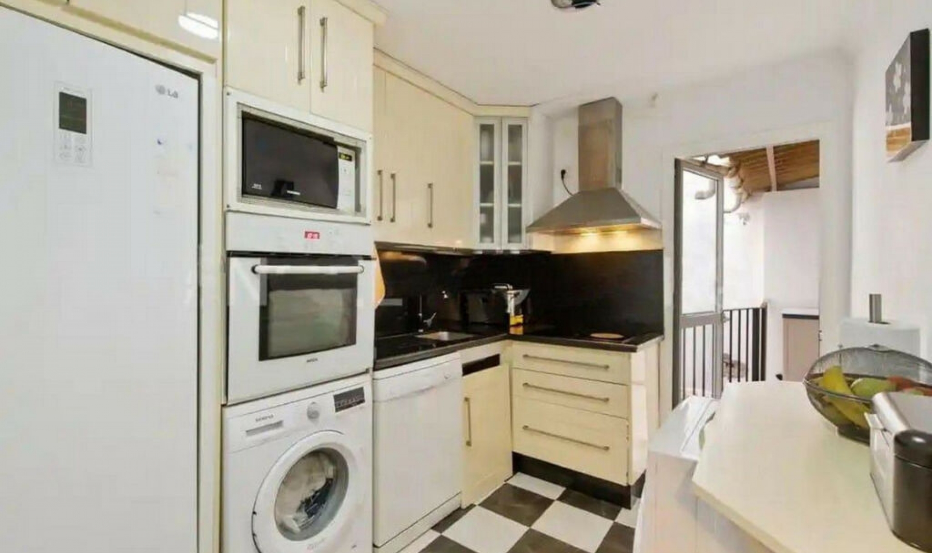 Další prodej - Apartment -
Estepona