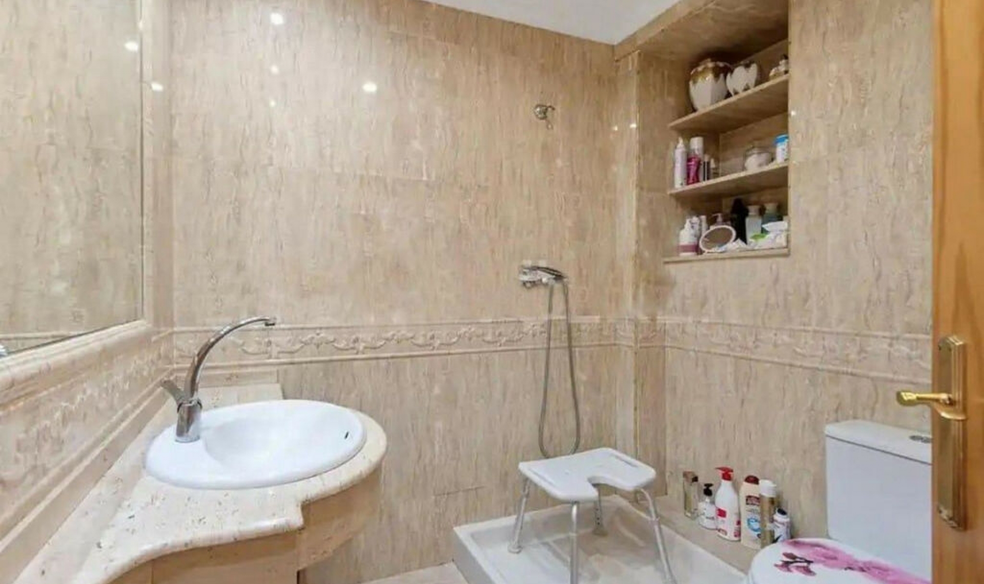 Další prodej - Apartment -
Estepona