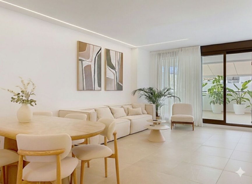 Další prodej - Apartment -
Estepona